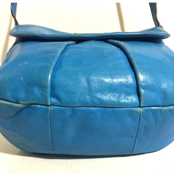 Marc by Marc Jacob’s Blue Leather Crossbody Bag - Picture 3 of 8